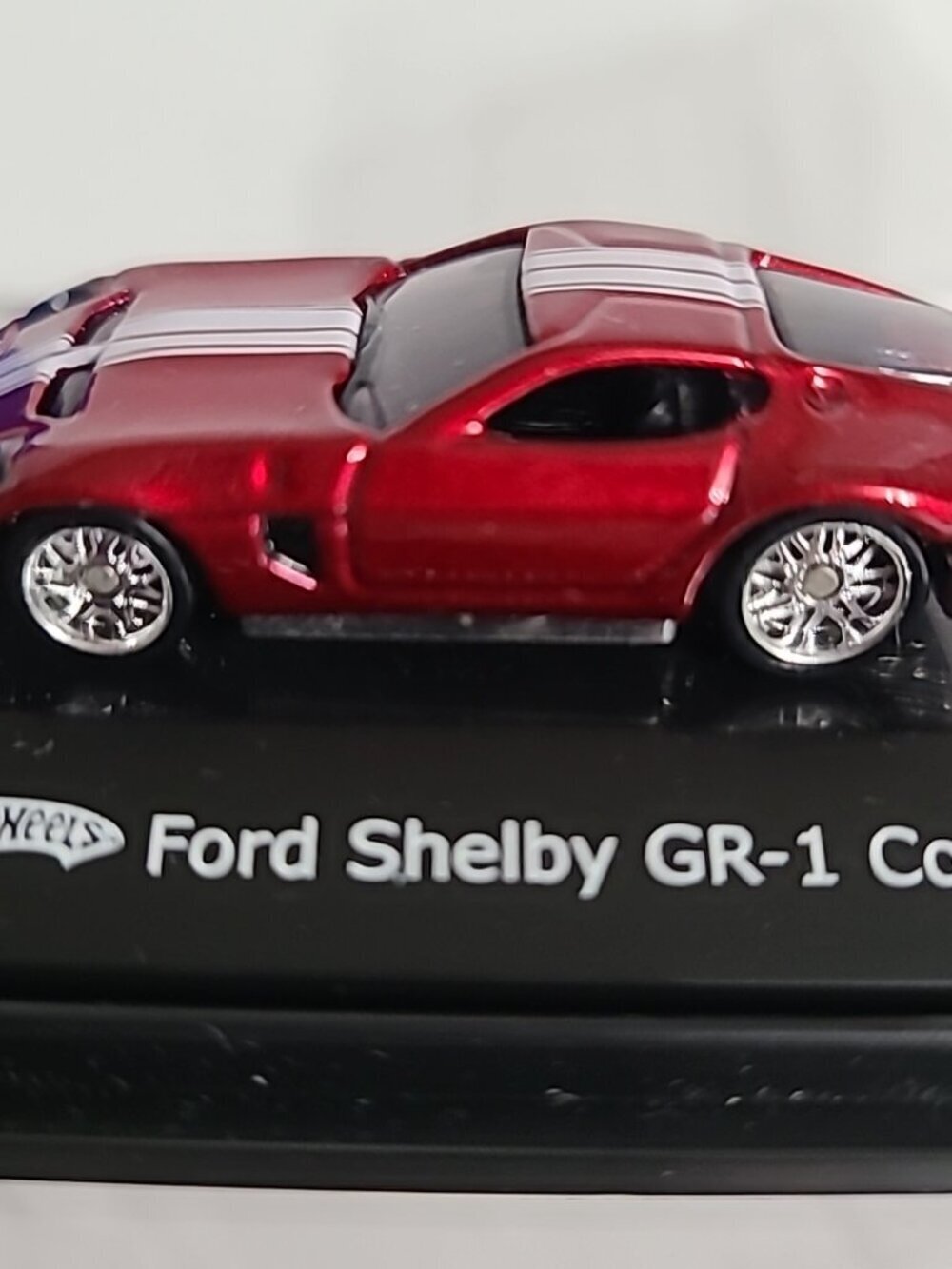 Ford Shelby GR-1 Concept 1:87 Red with Display Case Hot Wheels - Picture 16 of 16